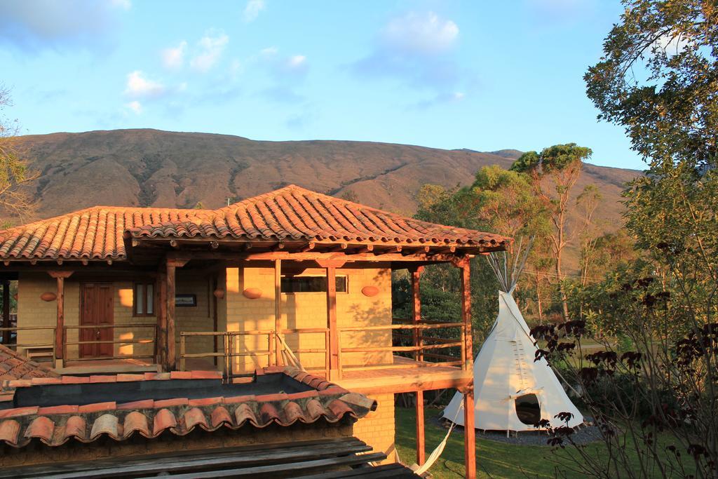 Hostal Casa Del Arte Robles Ngoại thất bức ảnh