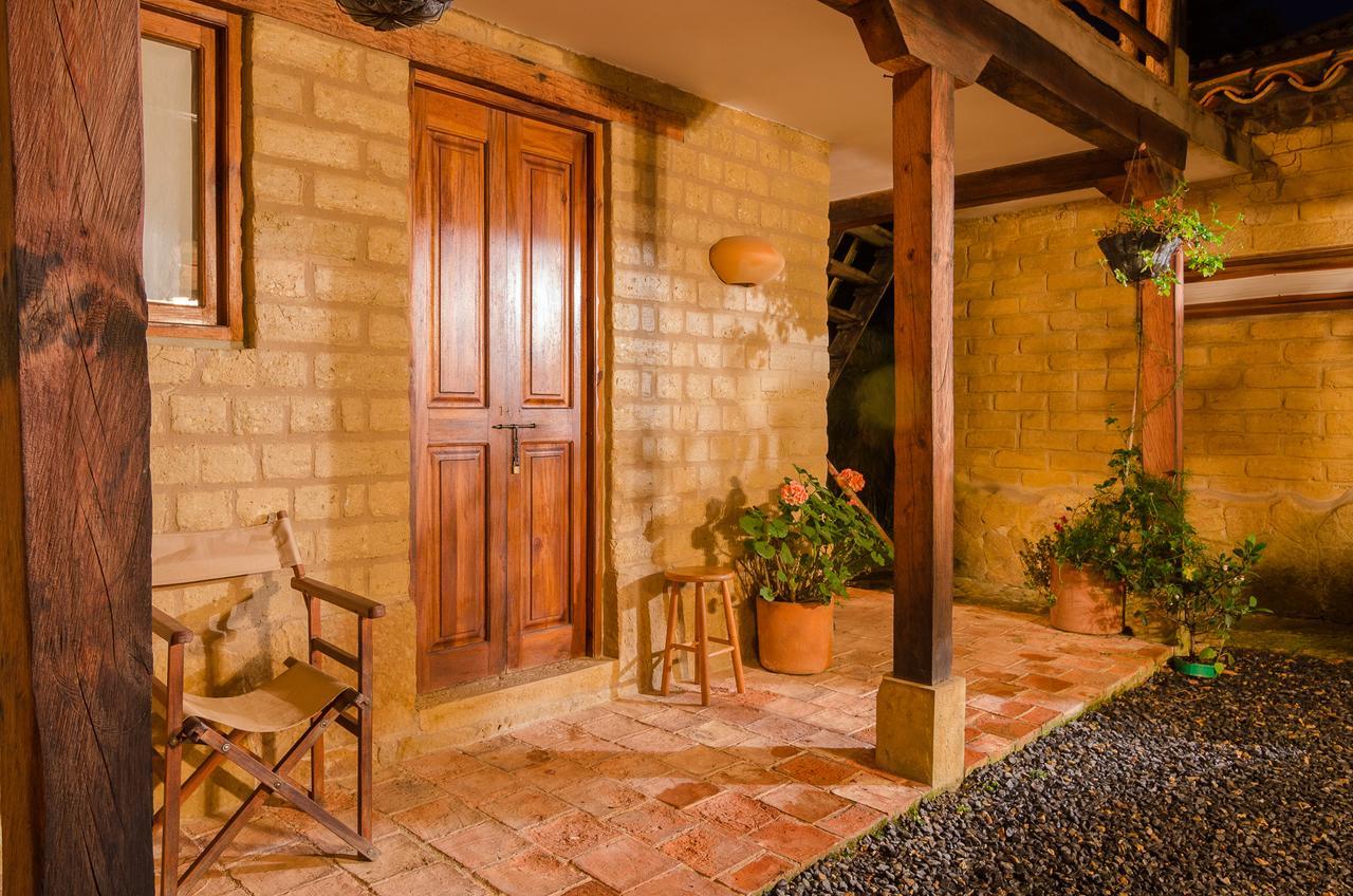 Hostal Casa Del Arte Robles Ngoại thất bức ảnh